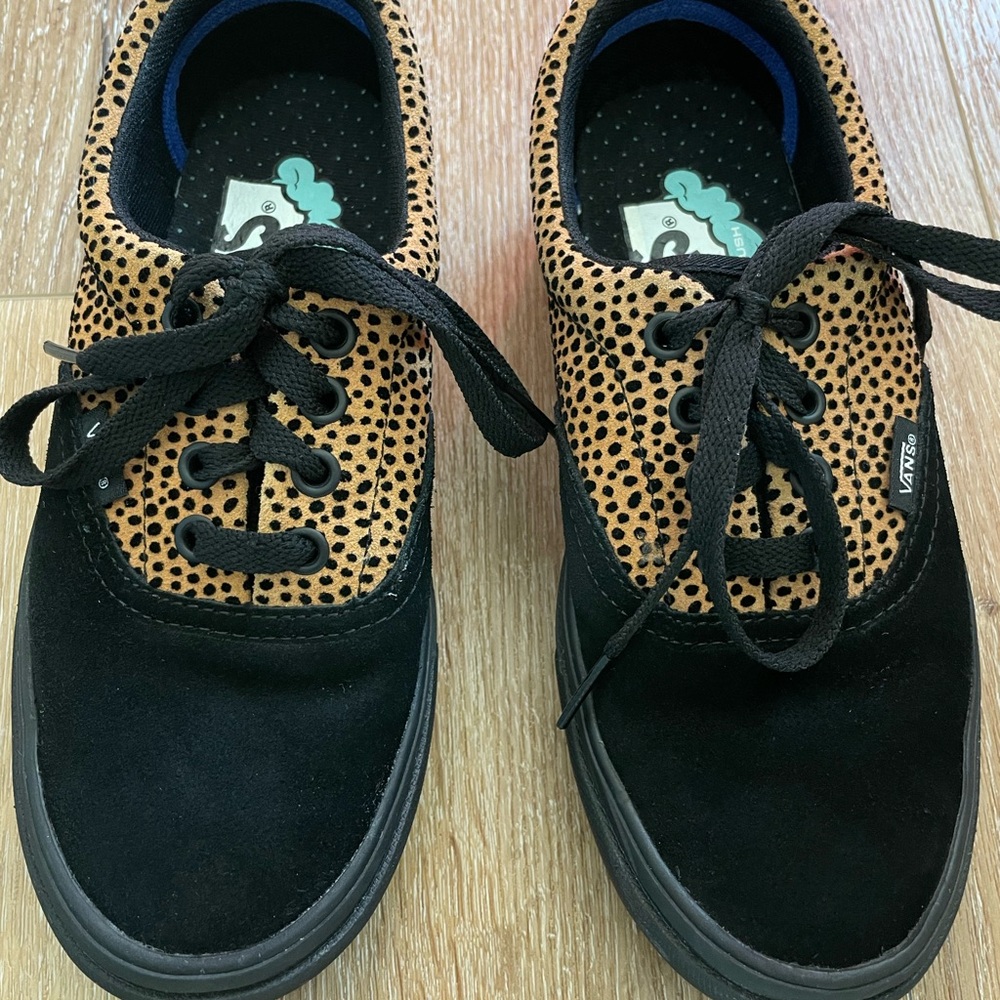 Vans Women’s Black and Brown Sneakers U.S. 5